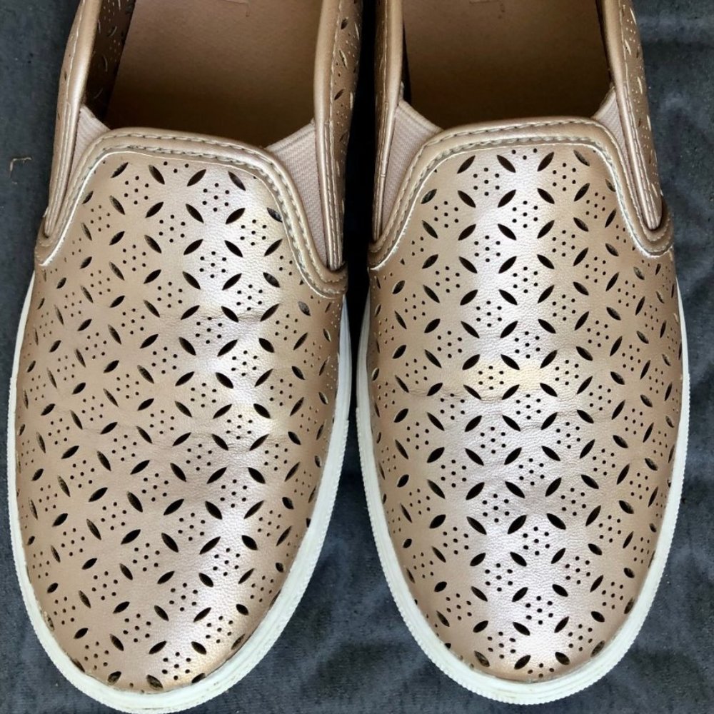 Loft Rosegold Slip on Sneakers